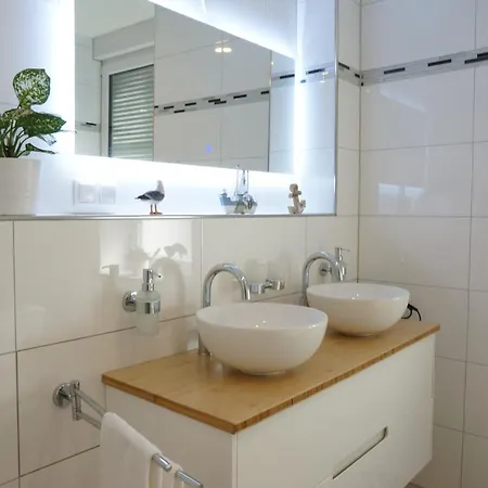 Mein Flowers Mit Kamin, Bis 10 Personen Daire