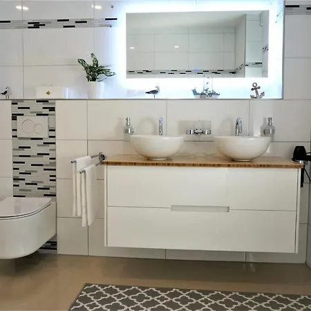 Mein Flowers Mit Kamin, Bis 10 Personen Apartamento